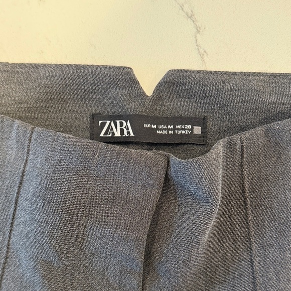 Zara High-Waist Tailored Dark Grey Pleated Trousers - Picture 3 of 6